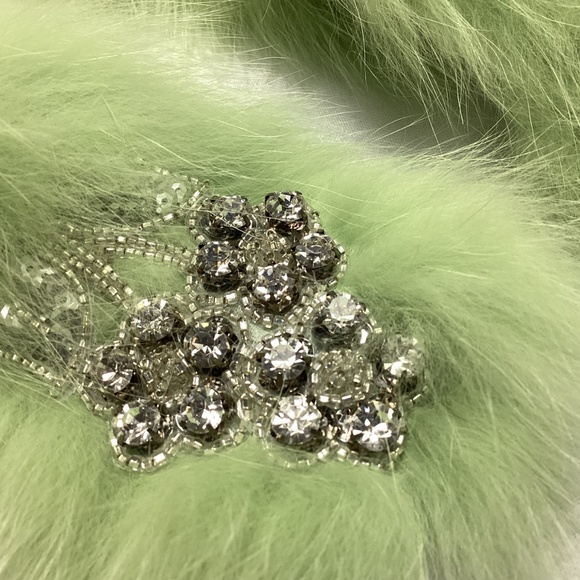 Adrienne Landau Fur Collar Wrap GREEN WITH RHINESTONES a WOW💚💚💚💚💚💚 - Picture 4 of 14